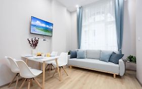 Goodwind Aparthotel